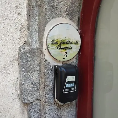 Les Insolites De 3 Champeix